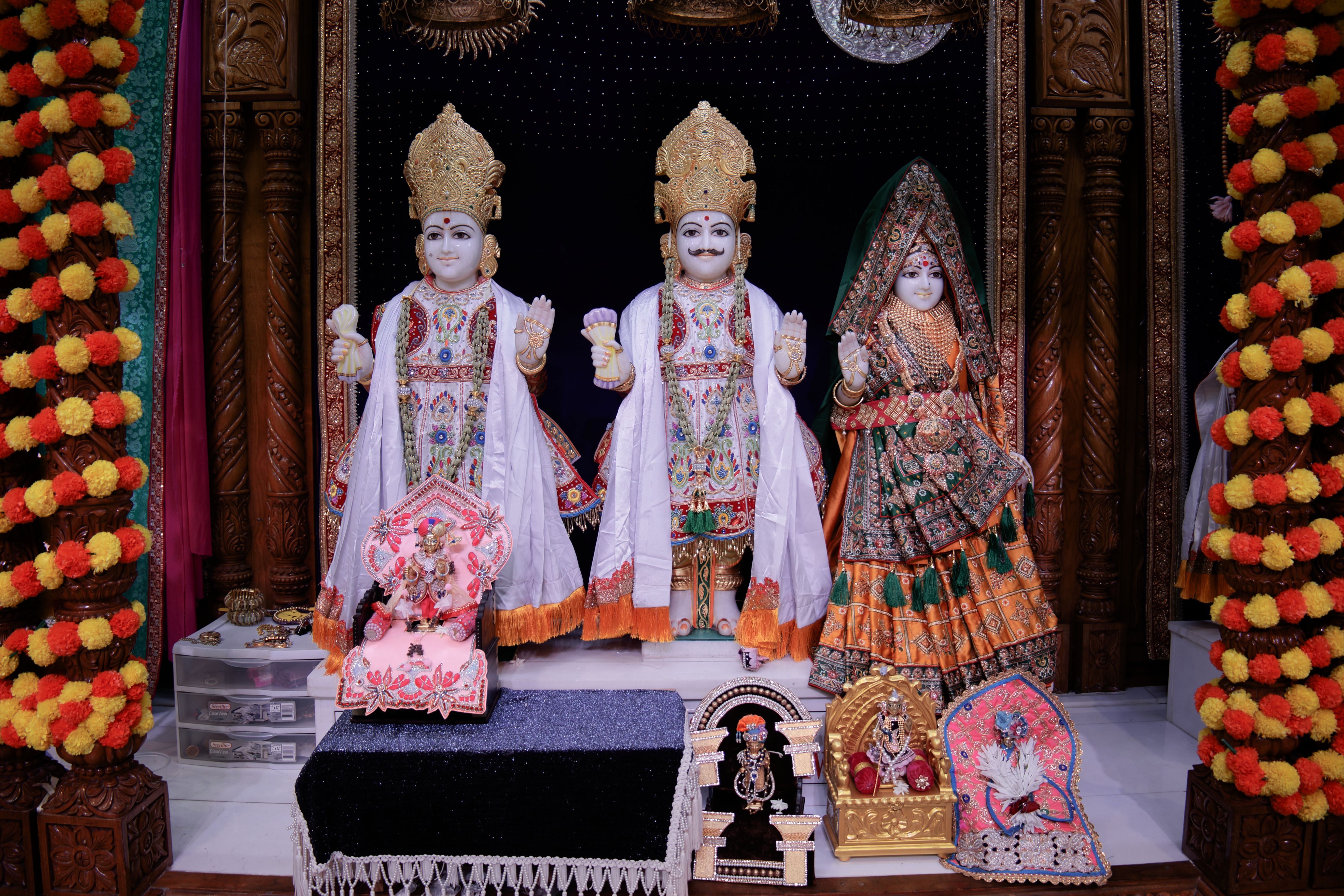 Vasudev-Dharmadev-Bhaktimata